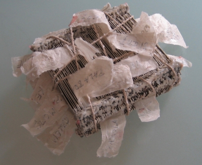 „Wort“, Buch-Objekt, 2012, ca. 23 x 21 8 cm